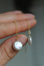 Load image into Gallery viewer, 14k Gold Fill + Coin Pearl Threader Earrings