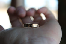 Load image into Gallery viewer, 14k Gold Filled Daisy Band