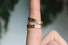 Load image into Gallery viewer, 14k Gold Filled Daisy Band