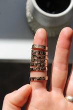 Load image into Gallery viewer, 14k Gold Filled Daisy Band