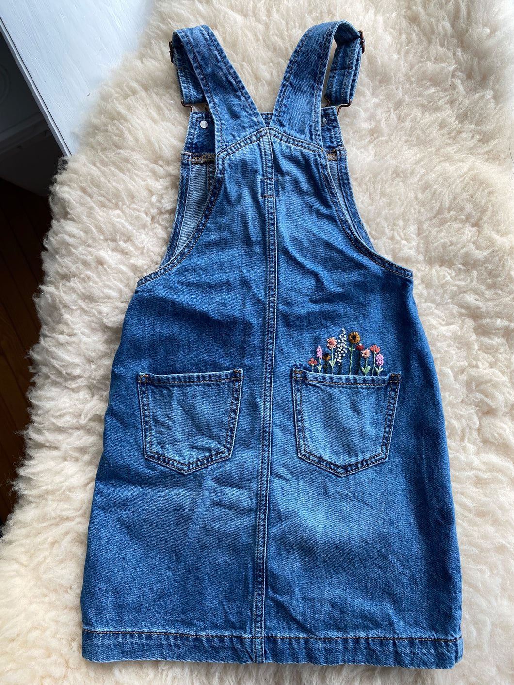 Hand Embroidered Denim Dress Girls size medium 🌸