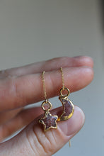 Load image into Gallery viewer, 14k Gold Sphere Strawberry Quartz Electroformed Threader Earrings
