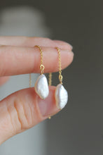 Load image into Gallery viewer, 14k Gold Fill + Pearl Threader Earrings
